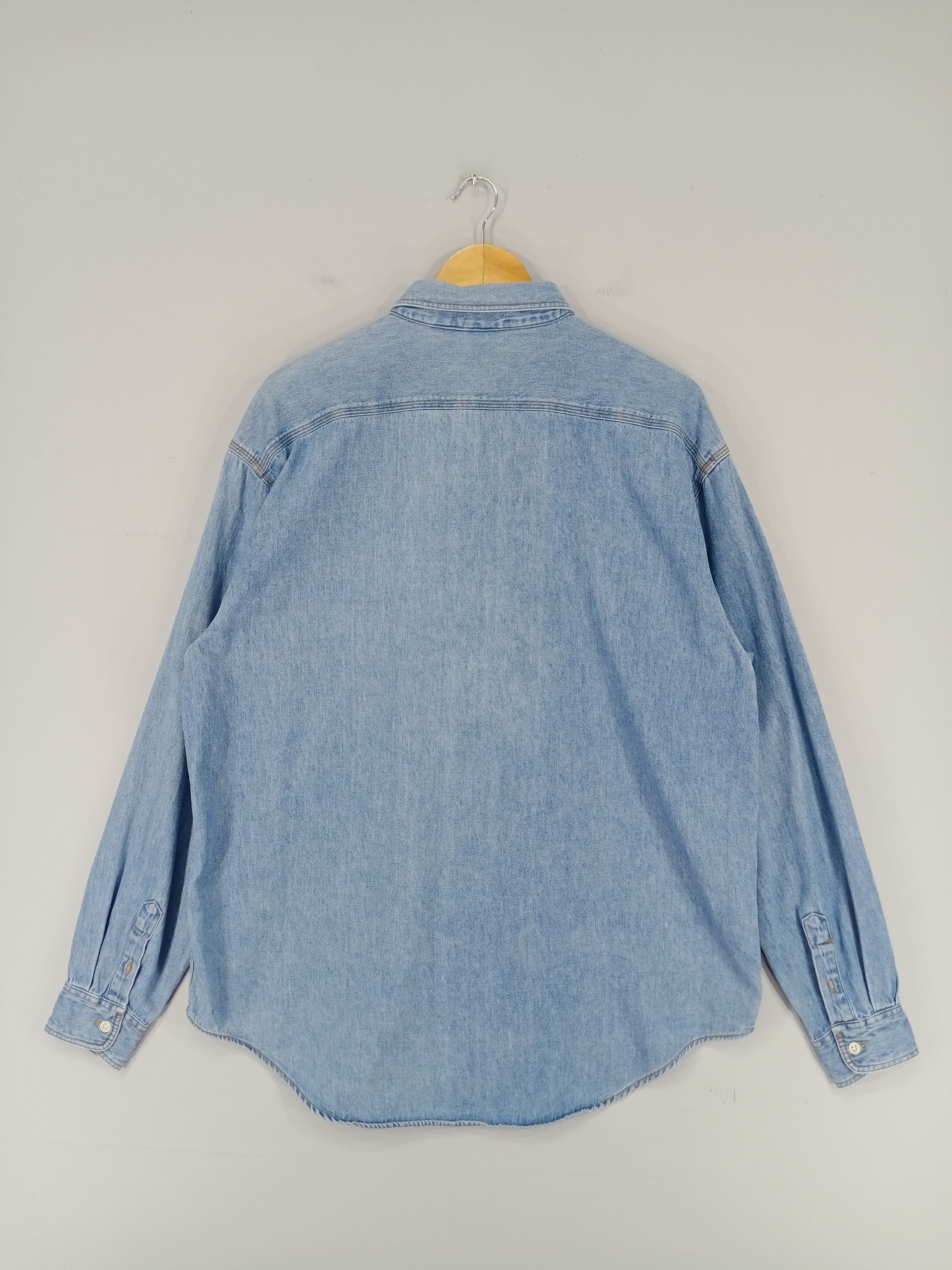 Disney 💥RARE💥Vintage 90s Disney Embroidery Button Ups Denim Shirt Size US L / EU 52-54 / 3 - 12 Thumbnail