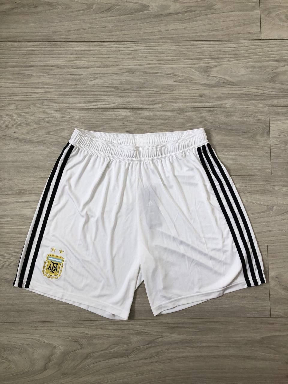 Adidas × Vintage ARGENTINA FOOTBALL SOCCER SHORTS ADIDAS Size US 36 / EU 52 - 1 Thumbnail