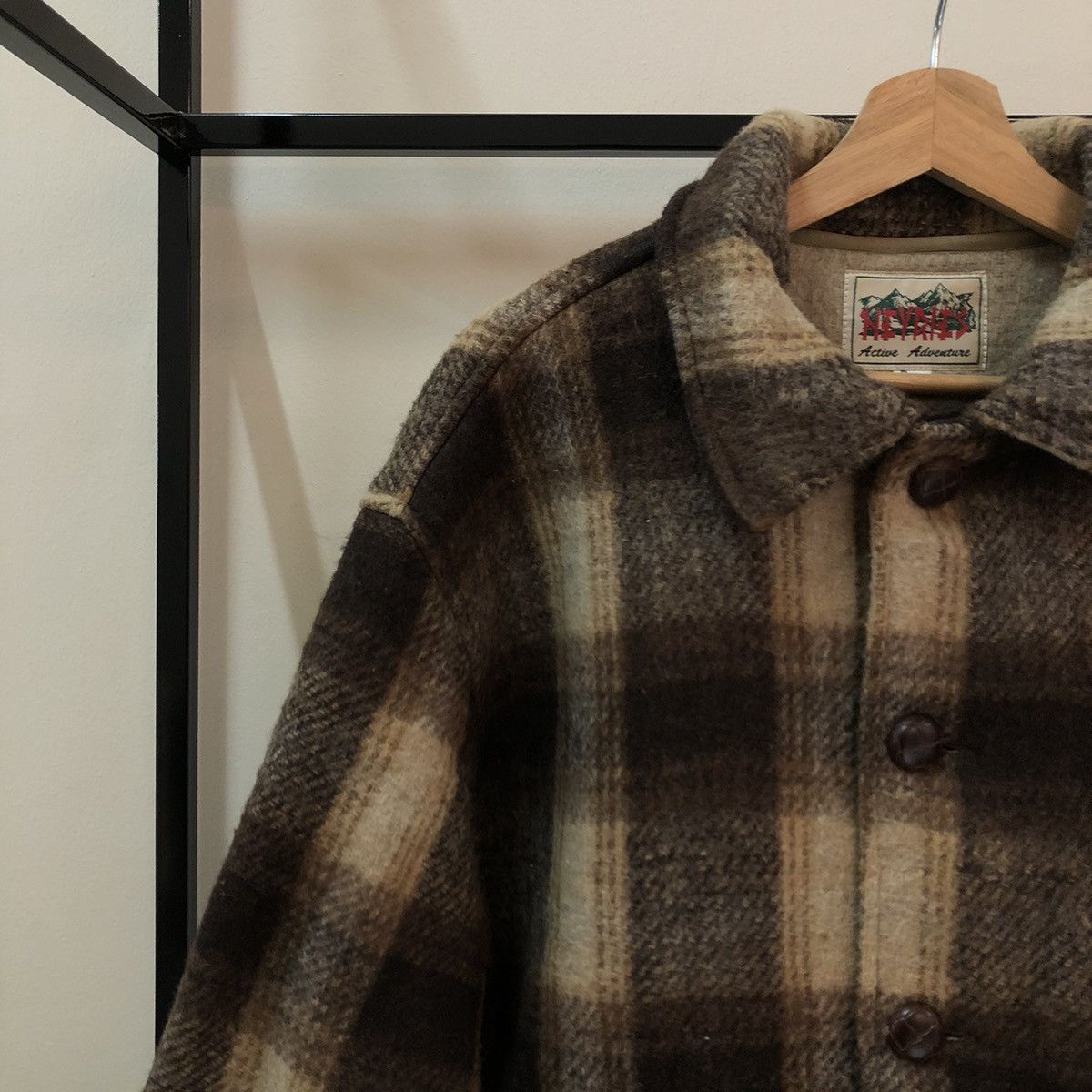 Flannel VINTAGE WOOL FLANNEL JACKET TARTAN DESIGN NEYRIES ACTIVE Size US M / EU 48-50 / 2 - 6 Thumbnail