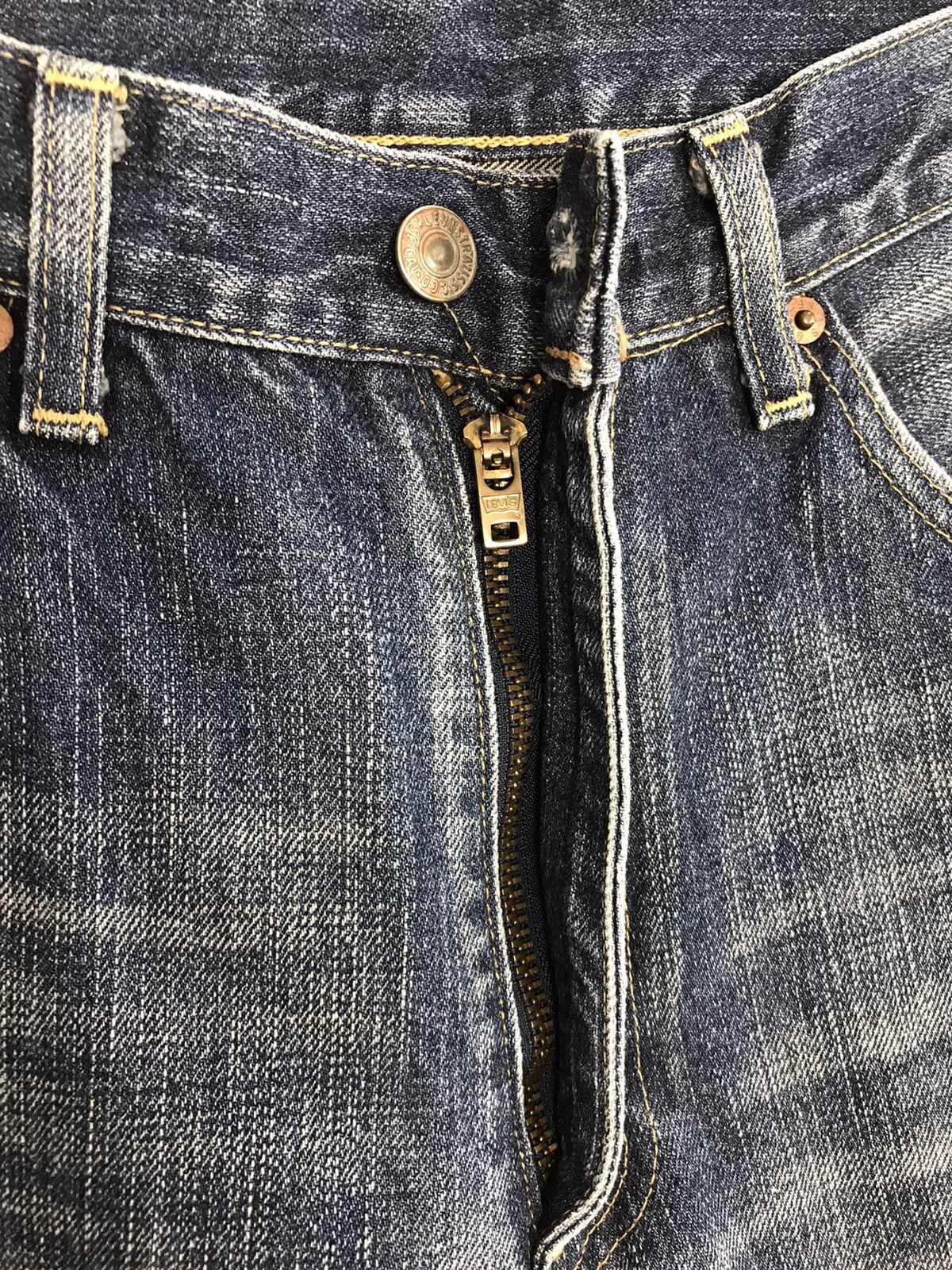Japanese Brand × Levi's × Vintage Vintage Levi’s Redloop Light Blue Wash Design Jeans Size US 32 / EU 48 - 9 Thumbnail