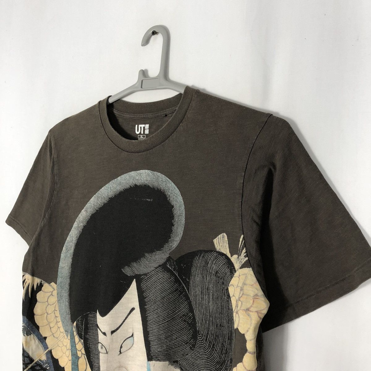 Japanese Brand × Uniqlo Rare Uniqlo Art Graphic Of Kabuki Samurai Warriors Tee Size US L / EU 52-54 / 3 - 7 Thumbnail
