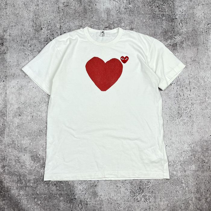 Comme des Garcons Play Half Red Heart T-Shirt - XL / White | Red Heart