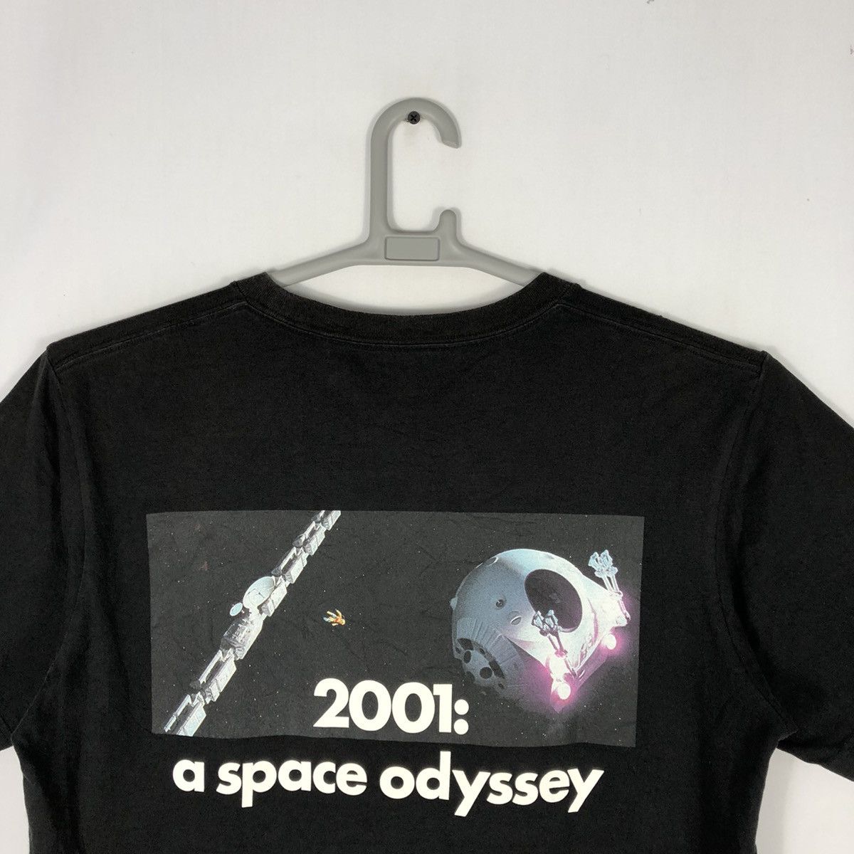 Uniqlo Stanley Kubrick 2001:Space Odyssey Promo Movie Tee Size US L / EU 52-54 / 3 - 2 Thumbnail