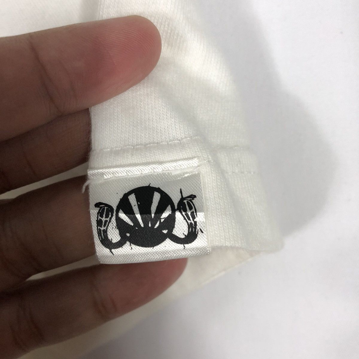 ANDSUNS × Japanese Brand × Vintage 🔥Sick🔥🇯🇵Andsuns Graphic Of Bar Girl Whore Daughter And Satan Size US L / EU 52-54 / 3 - 11 Thumbnail