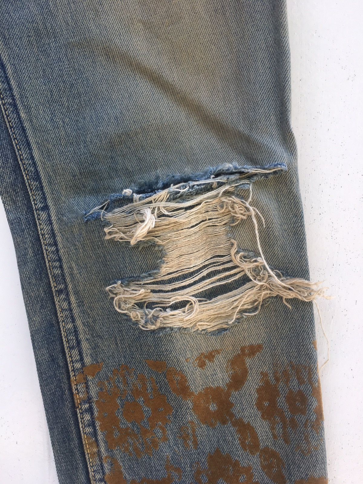 Jun Takahashi Rarest Undercover Distressed Denim /Jeans Size US 31 - 6 Thumbnail