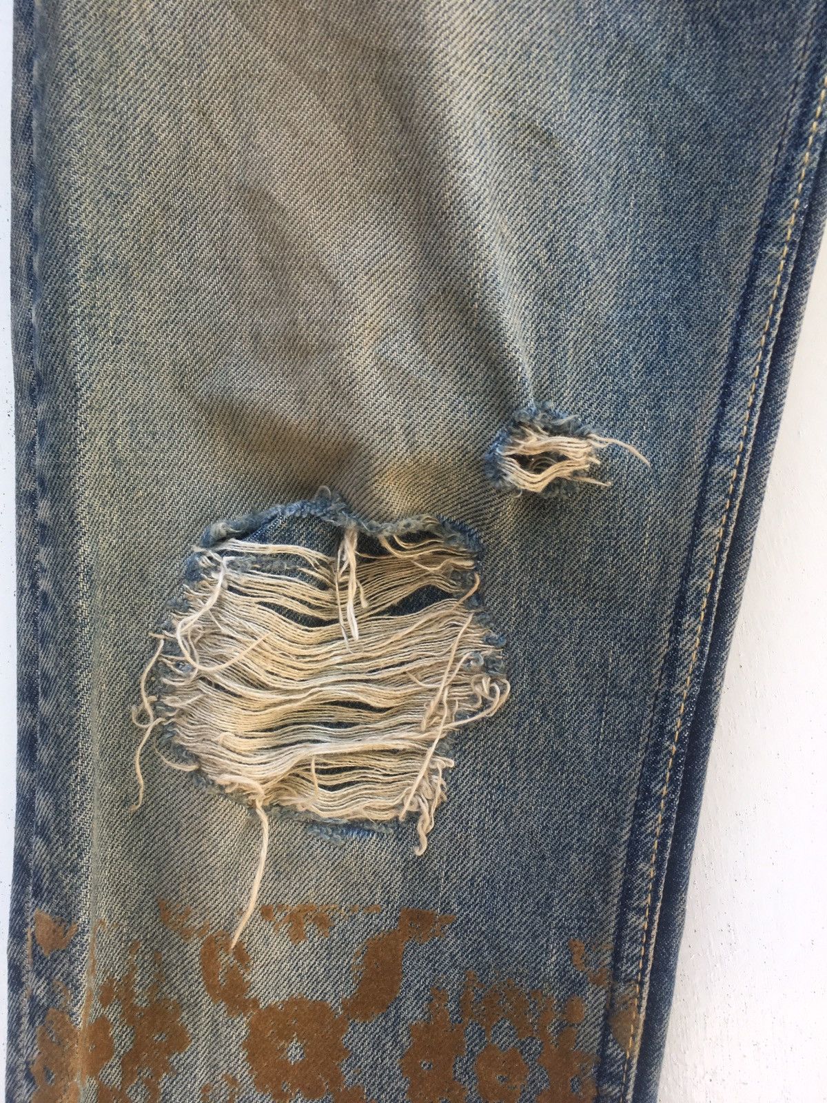 Jun Takahashi Rarest Undercover Distressed Denim /Jeans Size US 31 - 7 Thumbnail