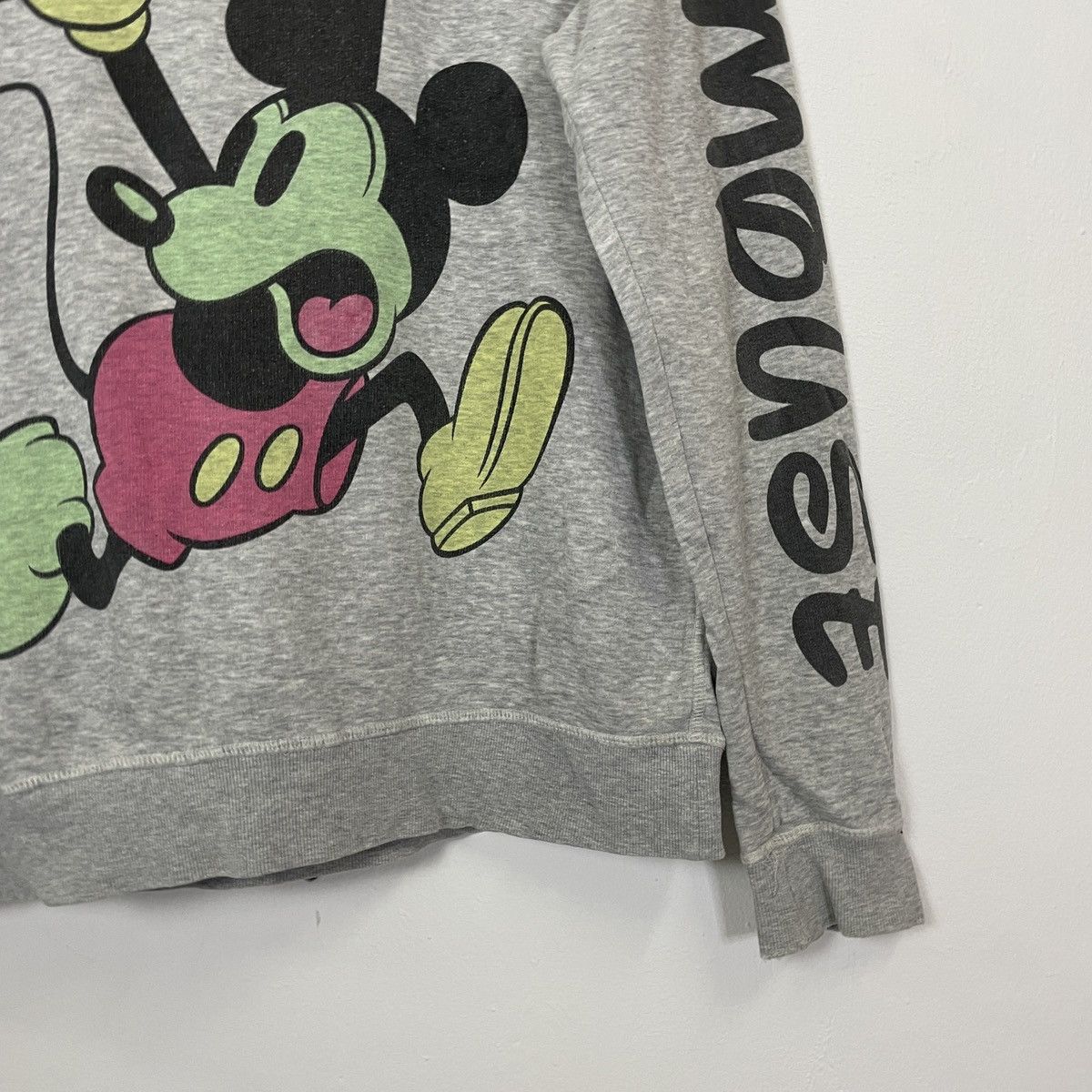 Disney Vintage Mickey Mouse Miror Print Thrashed Sweatshirt Size US M / EU 48-50 / 2 - 2 Thumbnail