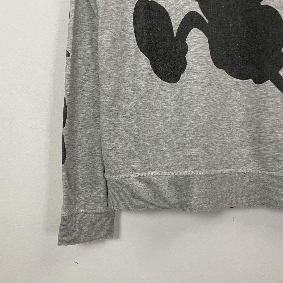 Disney Vintage Mickey Mouse Miror Print Thrashed Sweatshirt Size US M / EU 48-50 / 2 - 8 Thumbnail