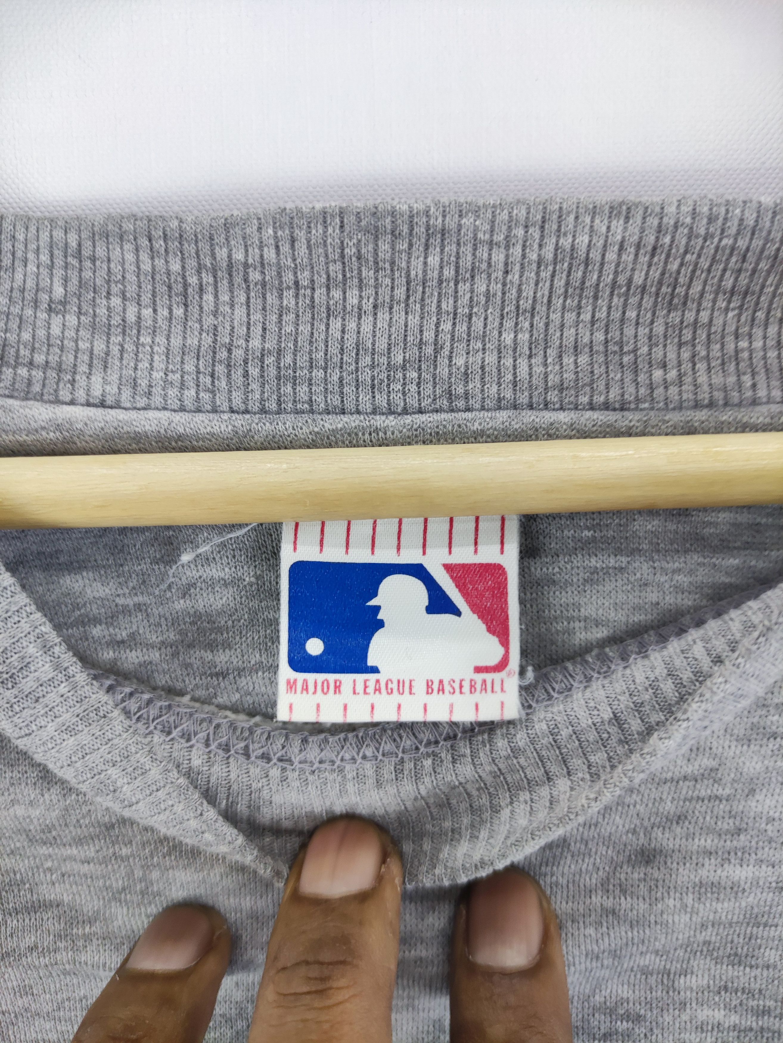 MLB Vintage New York Yankees Mlb Sweatshirt Jumper Size US L / EU 52-54 / 3 - 3 Thumbnail
