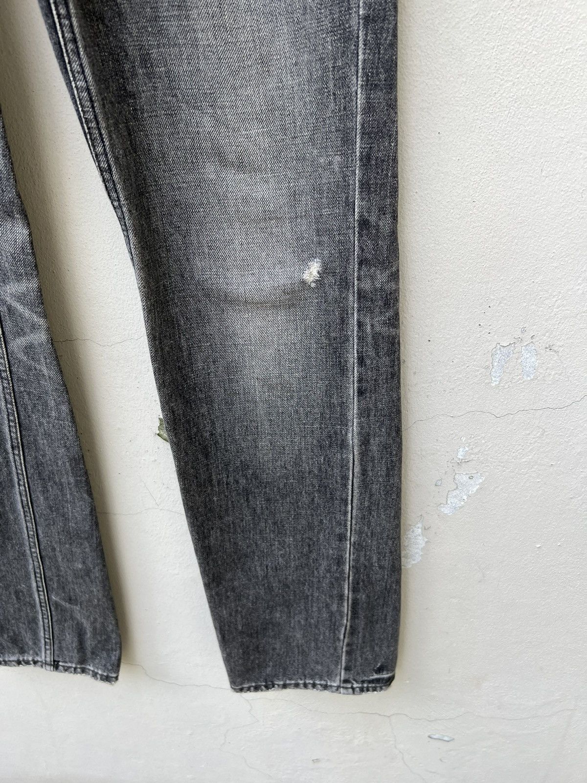 Lounge Lizard Vintage Lounge Lizard Distress Fade Black Denim Jeans Size US 31 - 13 Thumbnail