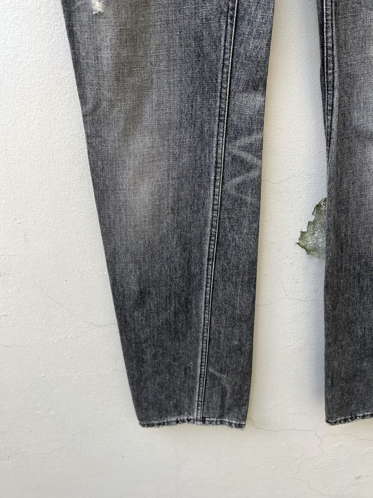 Lounge Lizard Vintage Lounge Lizard Distress Fade Black Denim Jeans Size US 31 - 11 Thumbnail