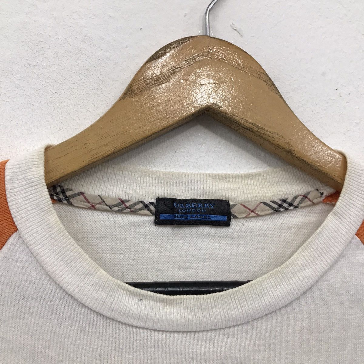 Burberry × Designer Vintage Burberry Blue Label Big Logo Tshirt Size S / US 4 / IT 40 - 5 Thumbnail