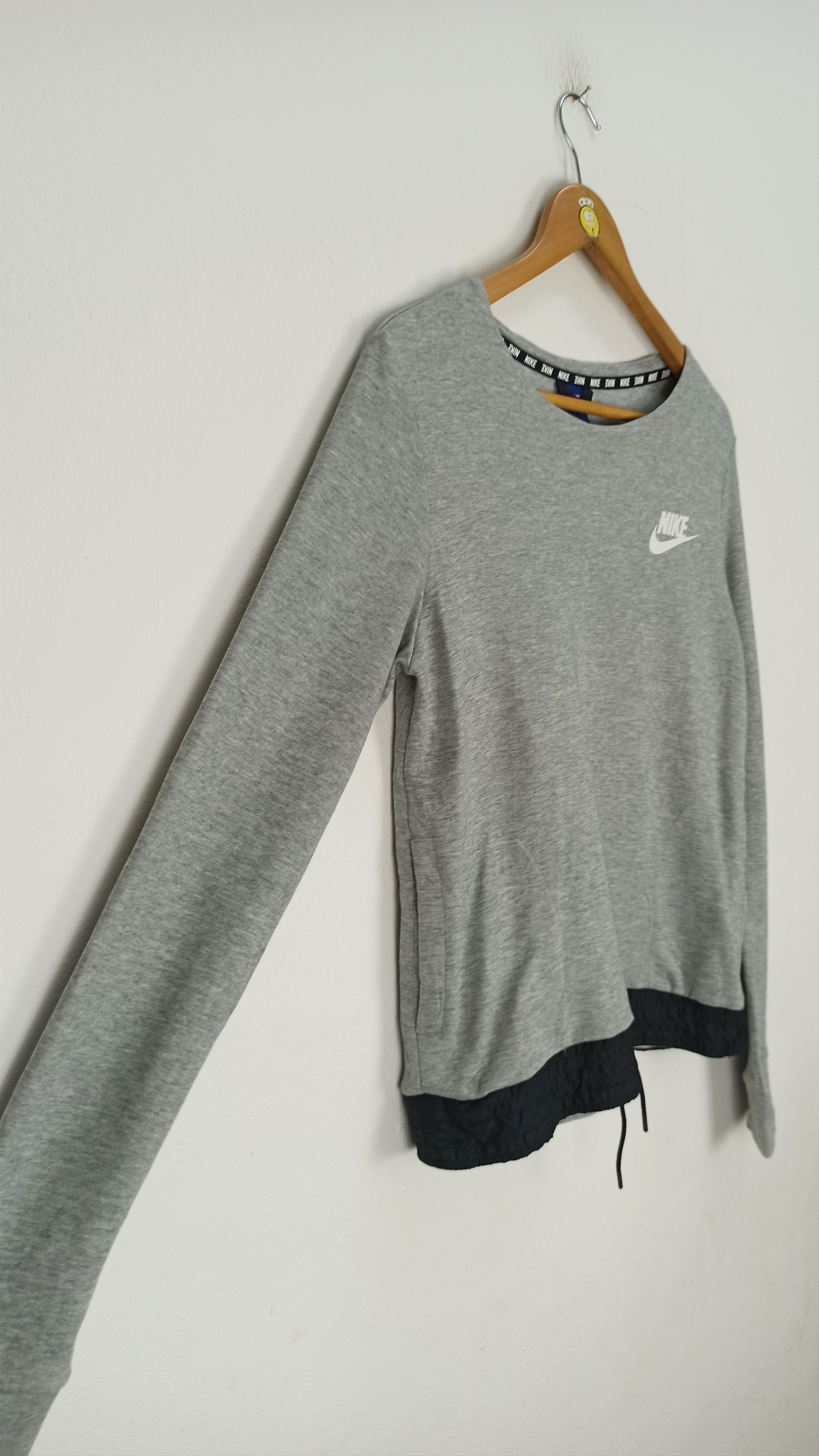 Nike Nike Sweatshirt Large Size (For women) Size ONE SIZE - 3 Thumbnail