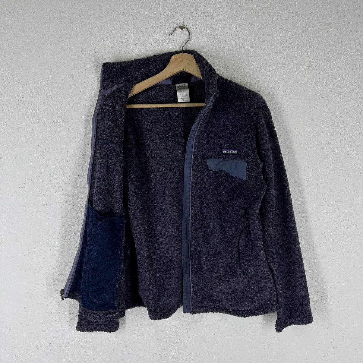 Patagonia VINTAGE FLEECE JACKET PATAGONIA WOMAN WEARS Size US M / EU 48-50 / 2 - 7 Thumbnail