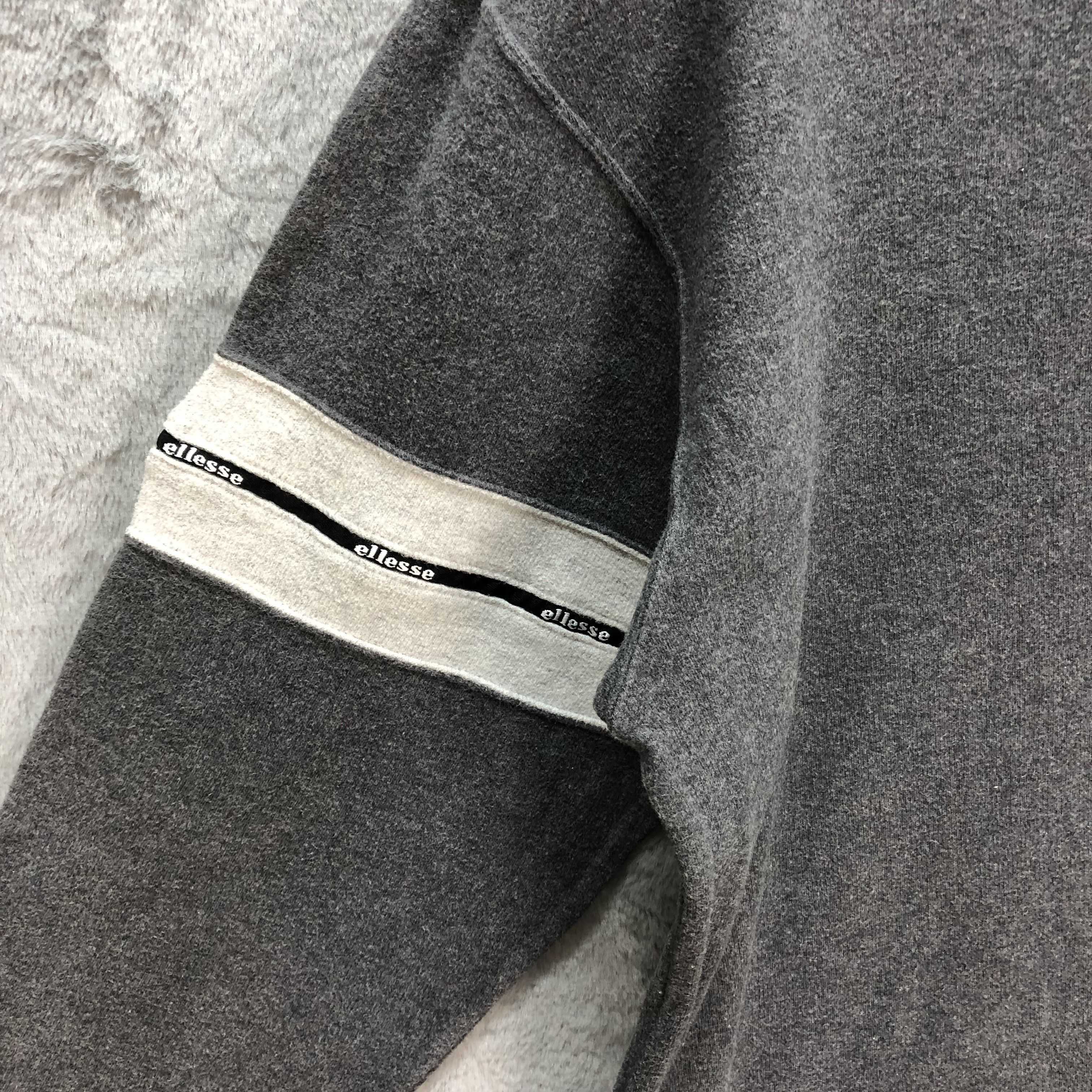 Ellesse Vintage Ellesse Half Zip Turtle Neck Gray Sweater #6175-52 Size US M / EU 48-50 / 2 - 6 Thumbnail