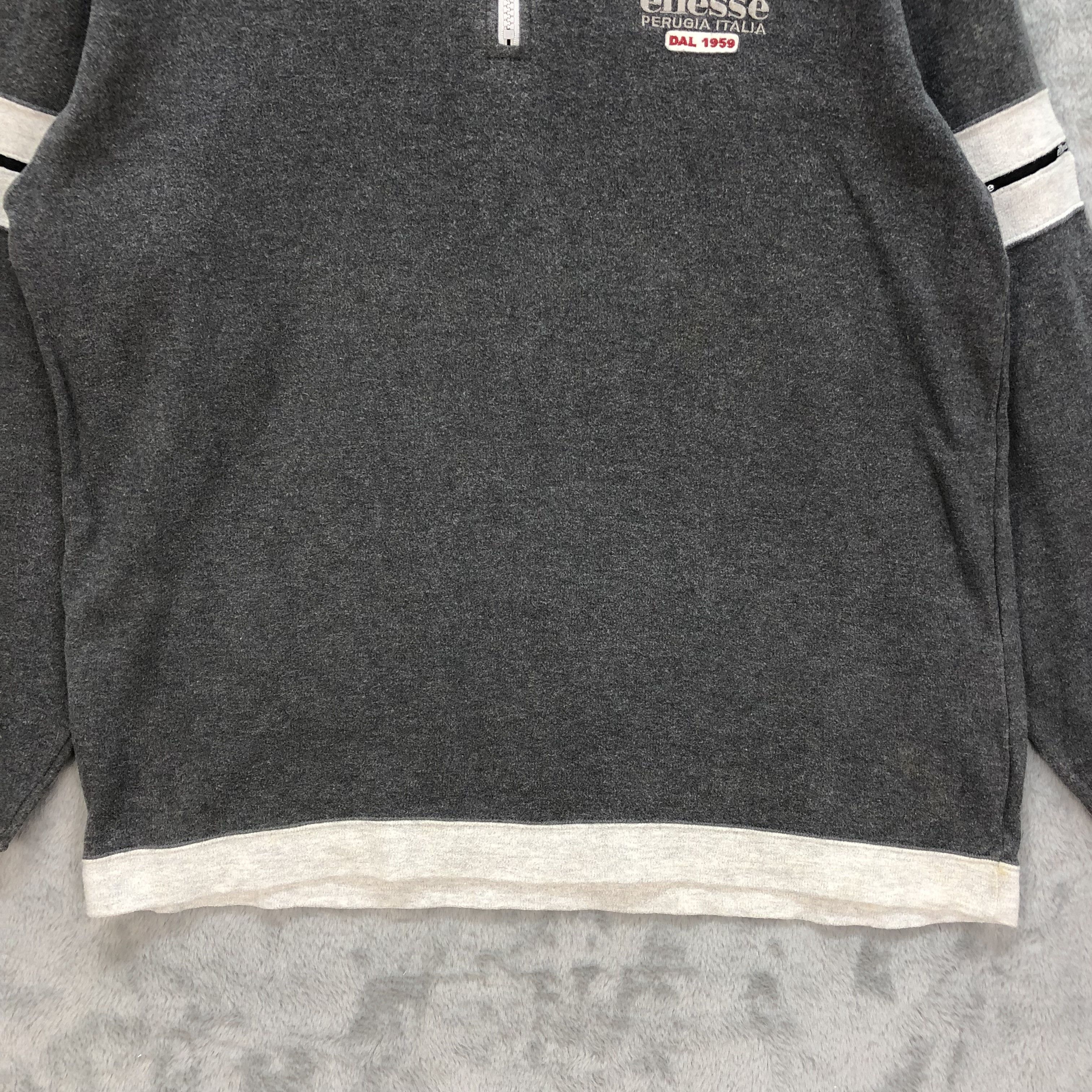 Ellesse Vintage Ellesse Half Zip Turtle Neck Gray Sweater #6175-52 Size US M / EU 48-50 / 2 - 4 Thumbnail