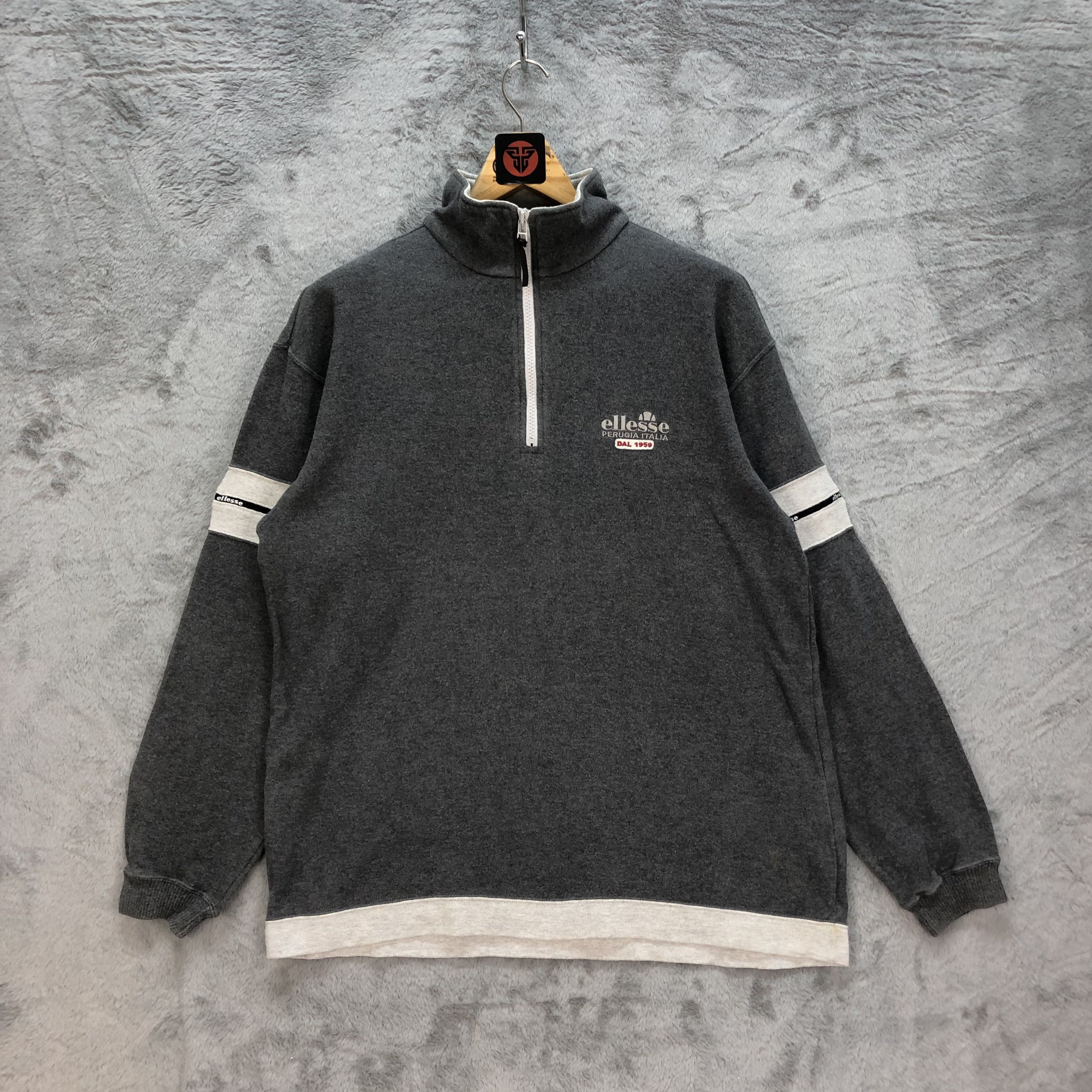 Ellesse Vintage Ellesse Half Zip Turtle Neck Gray Sweater #6175-52 Size US M / EU 48-50 / 2 - 1 Thumbnail