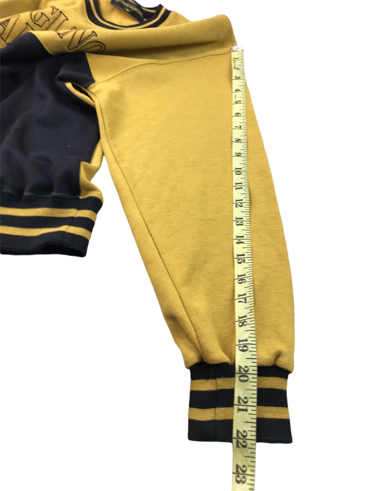 Designer VINTAGE GIANNI VALENTINO SPELL OUT CREWNECK SWEATSHIRT Size US M / EU 48-50 / 2 - 12 Thumbnail