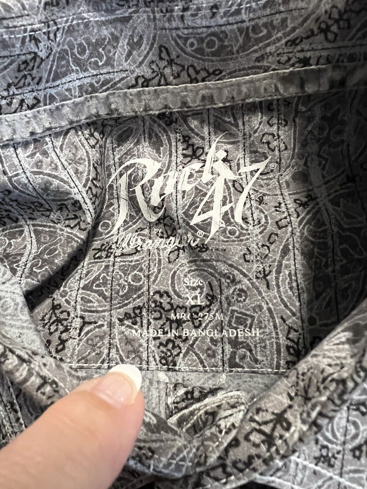 Japanese Brand × Vintage × Wrangler Rock 47 Cowboy Western Shirt Mens XL~Black/Gray Paisley Embr Size US XL / EU 56 / 4 - 8 Thumbnail