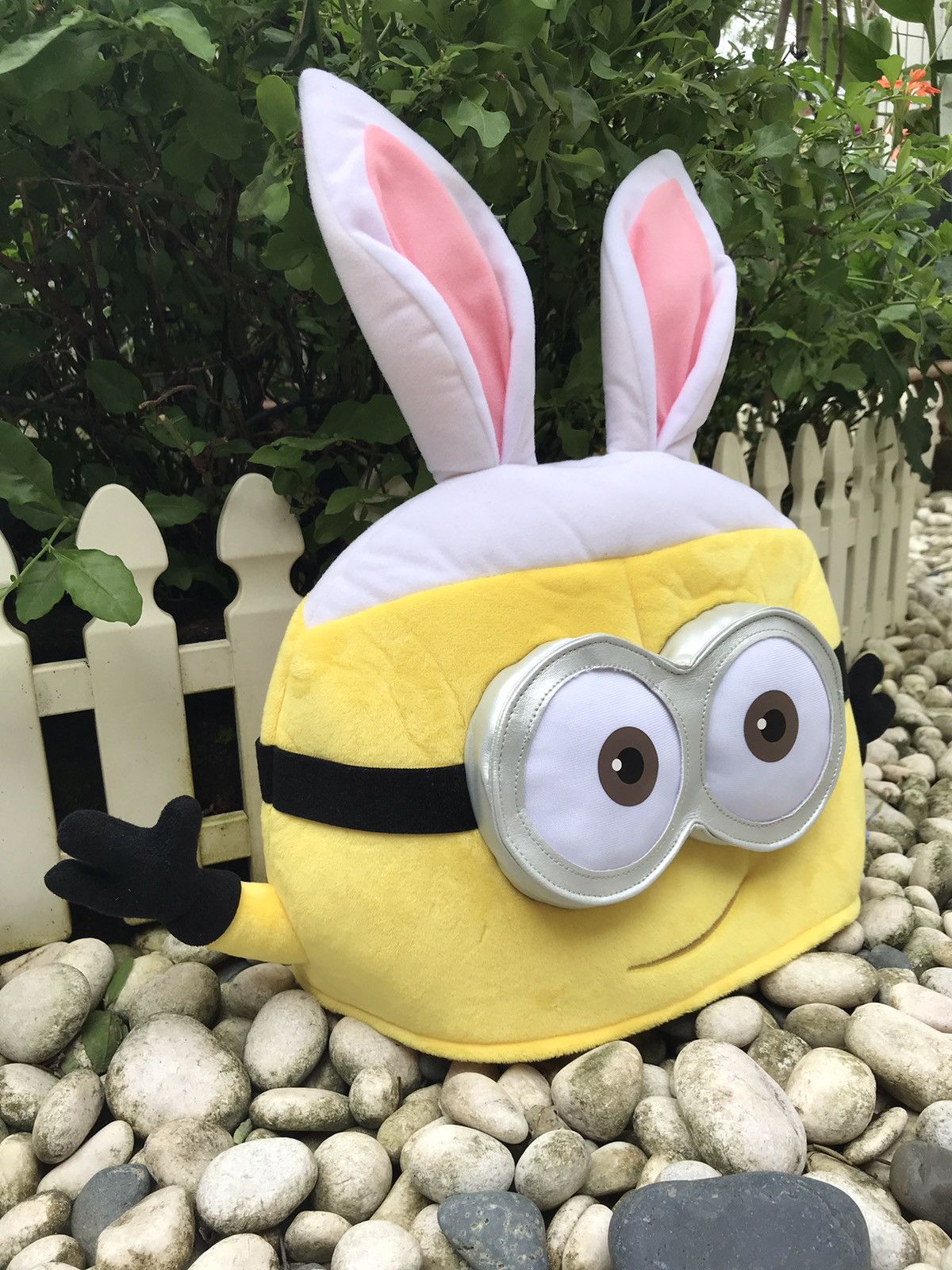 Universal Studios DESPICABLE ME MINION MADE PREMIUM PLUSH HATS WITH RABBIT EAR Size ONE SIZE - 4 Thumbnail