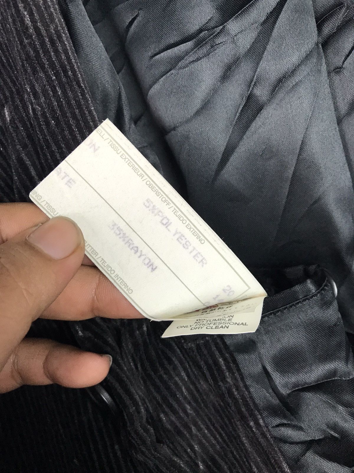 Emporio Armani Emporio Armani Black velvet jacket Size US L / EU 52-54 / 3 - 9 Thumbnail