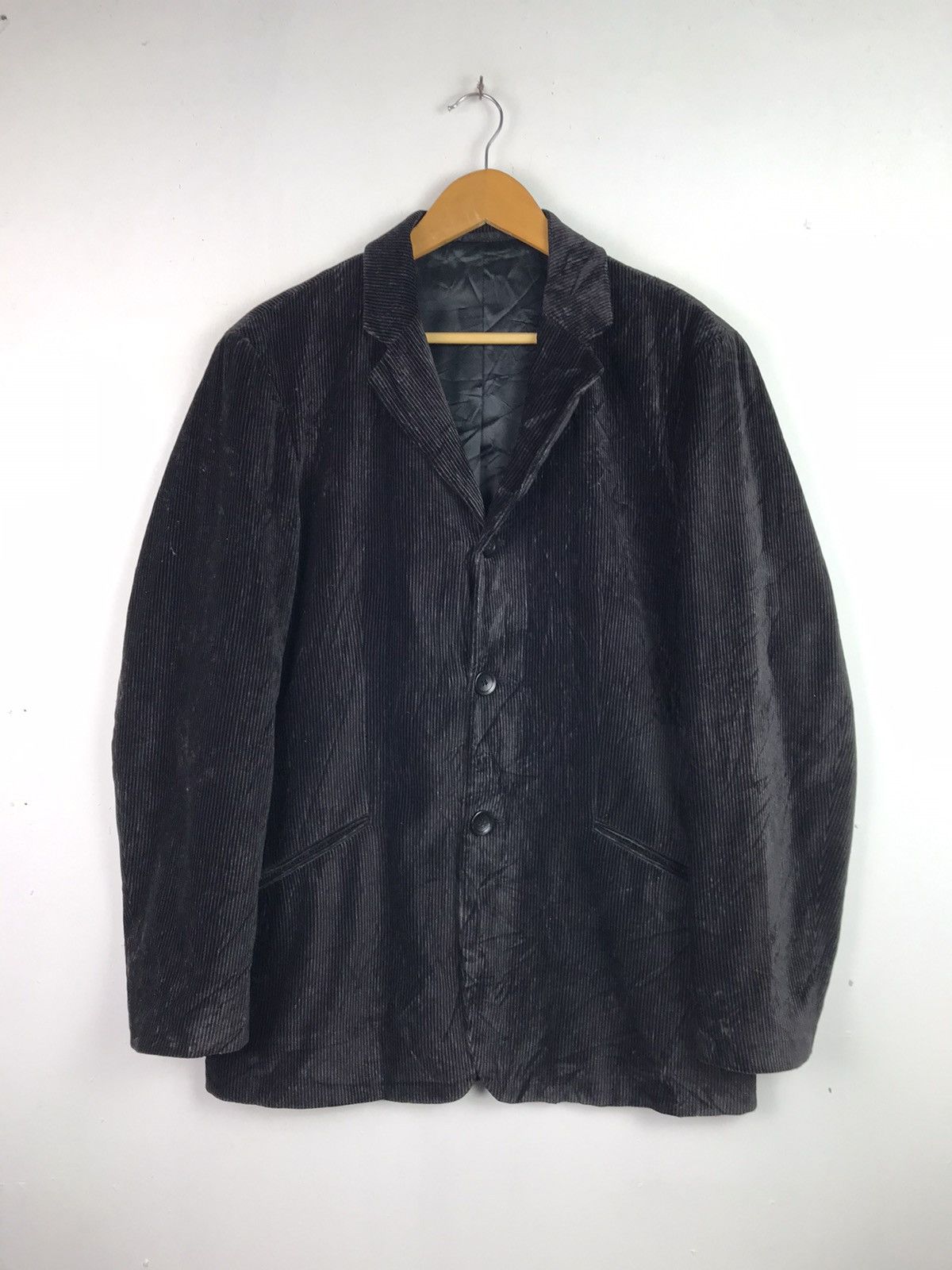 Emporio Armani Emporio Armani Black velvet jacket Size US L / EU 52-54 / 3 - 1 Thumbnail