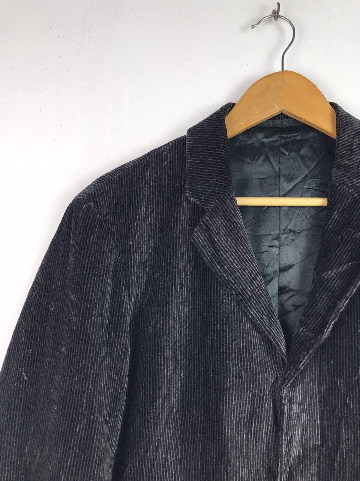 Emporio Armani Emporio Armani Black velvet jacket Size US L / EU 52-54 / 3 - 6 Thumbnail