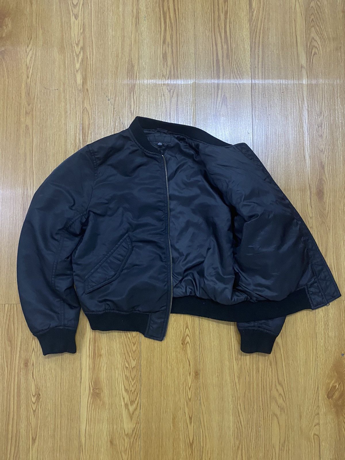 Uniqlo Uniqlo bomber jacket Size US S / EU 44-46 / 1 - 5 Thumbnail