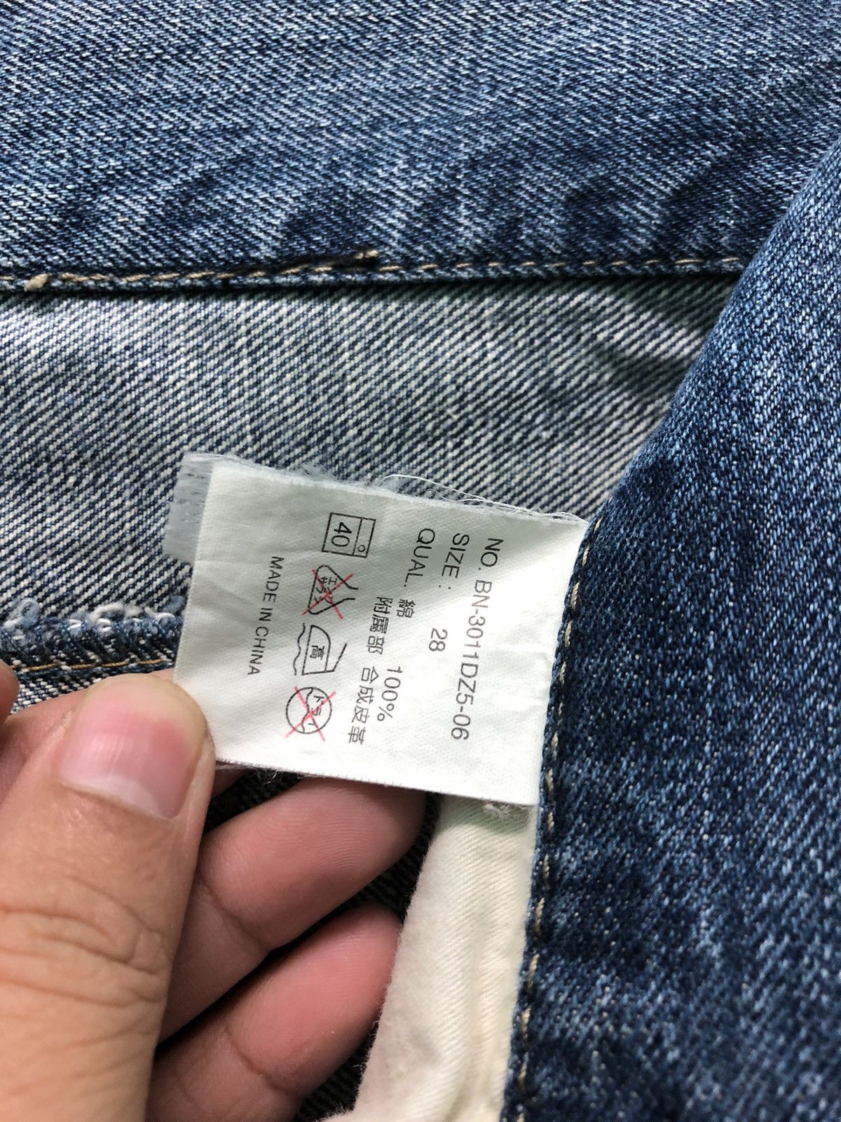 Japanese Brand × Vintage VINTAGE BACK NUMBER GOLD LABEL BUCKLE BACK DISTRESSED DENIM Size US 30 / EU 46 - 5 Thumbnail