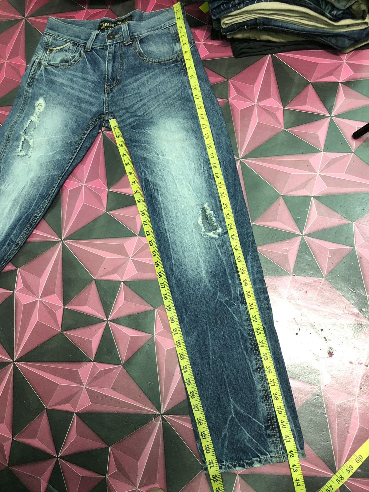 Japanese Brand × Vintage VINTAGE BACK NUMBER GOLD LABEL BUCKLE BACK DISTRESSED DENIM Size US 30 / EU 46 - 11 Thumbnail