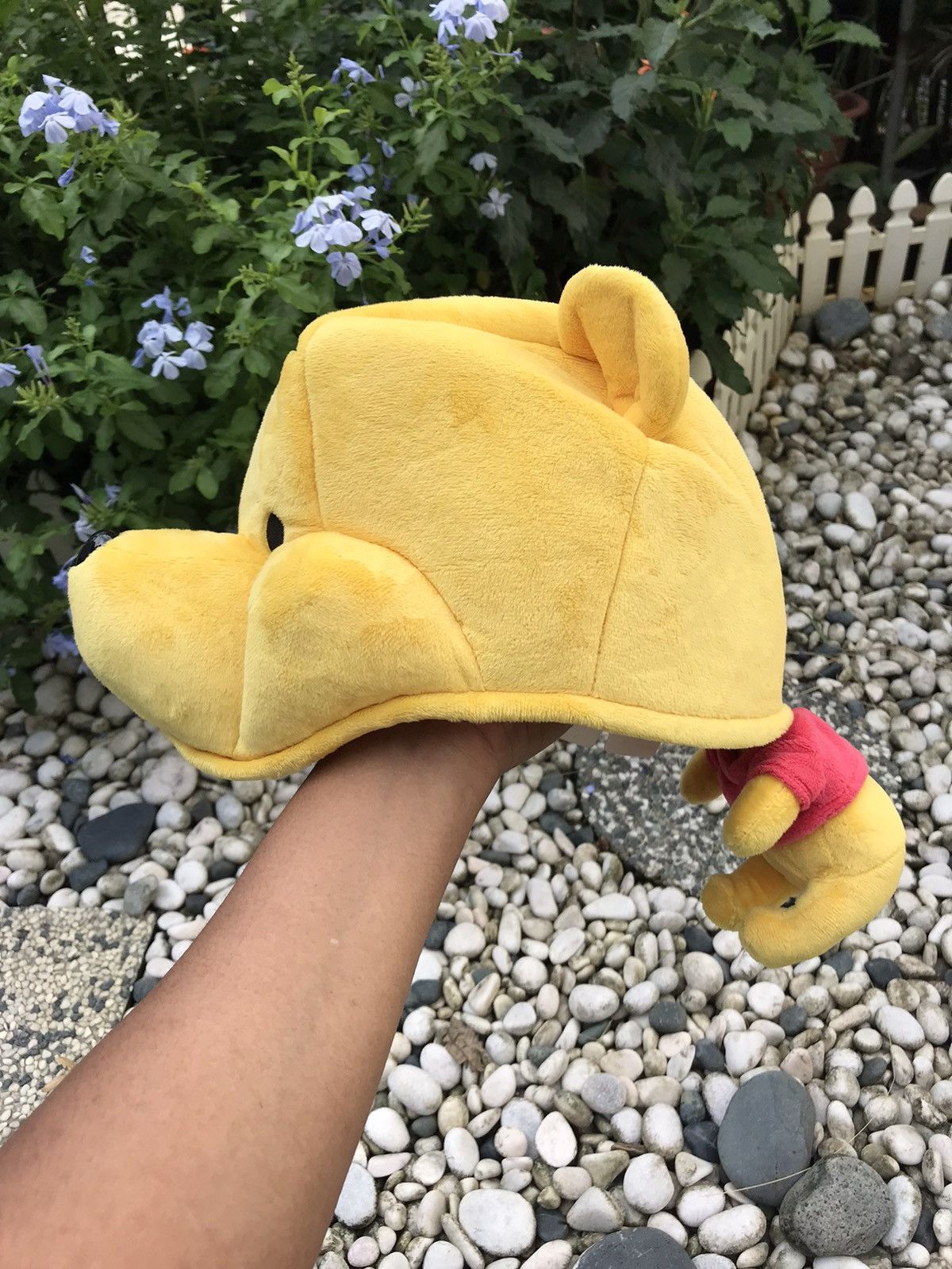Disney × Japanese Brand AUTHENTIC WINNIE THE POOH WITH PLUSH BODY CAP HAT Size ONE SIZE - 2 Thumbnail