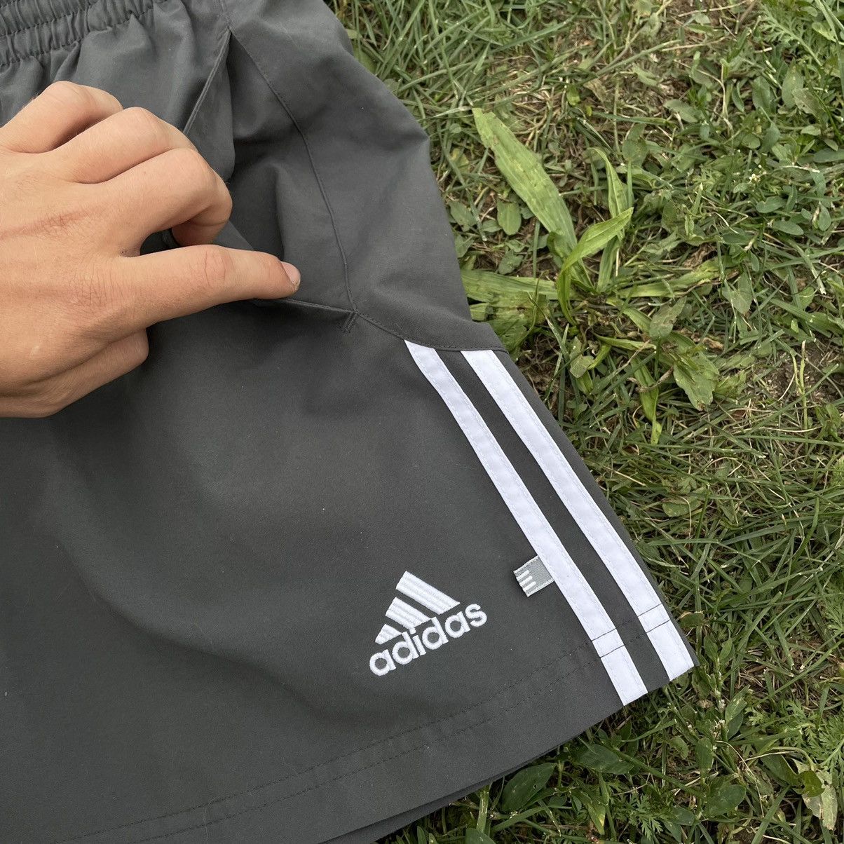Vintage Vintage 90s Adidas Striped Shorts Streetwear Y2K Thrashed 34 Size US 34 / EU 50 - 4 Thumbnail