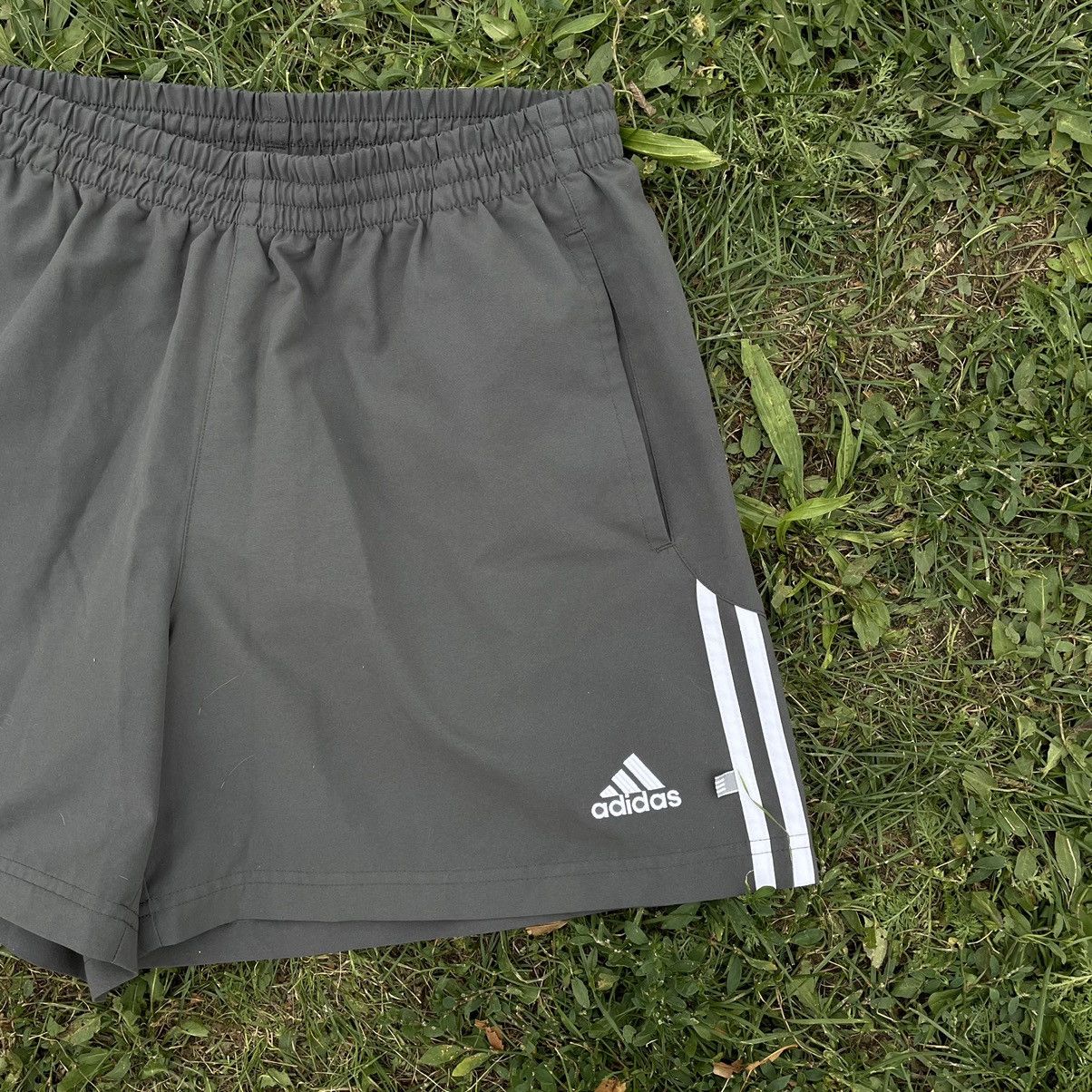 Vintage Vintage 90s Adidas Striped Shorts Streetwear Y2K Thrashed 34 Size US 34 / EU 50 - 2 Thumbnail