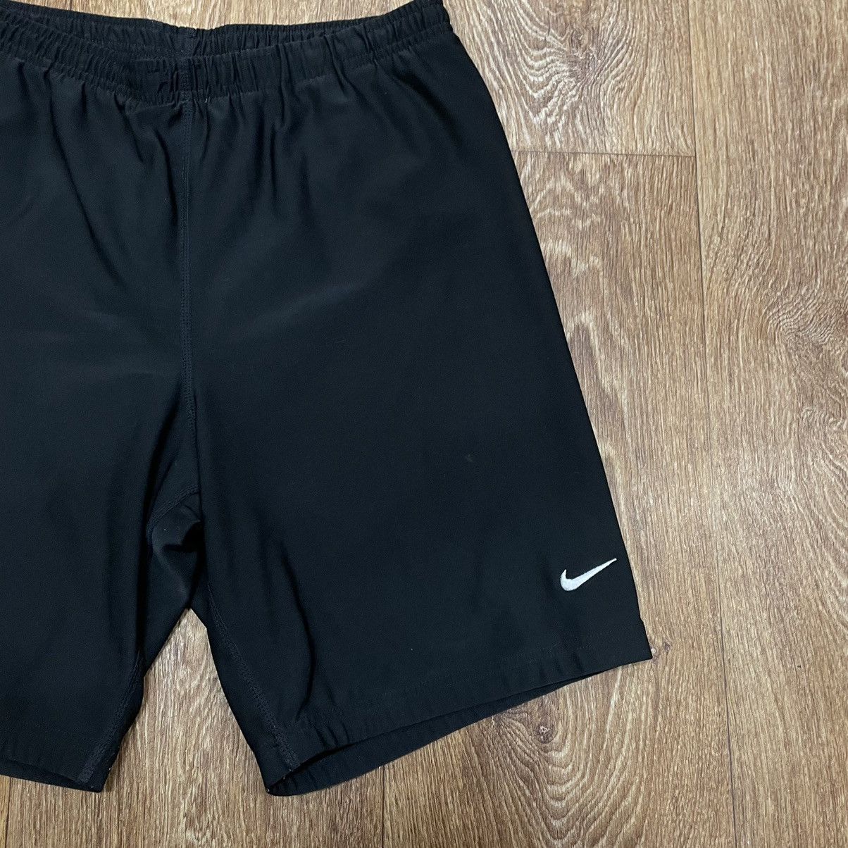 Vintage Vintage Nike Swoosh Shorts Streetwear Y2K Skate Athletic L Size US 30 / EU 46 - 3 Thumbnail