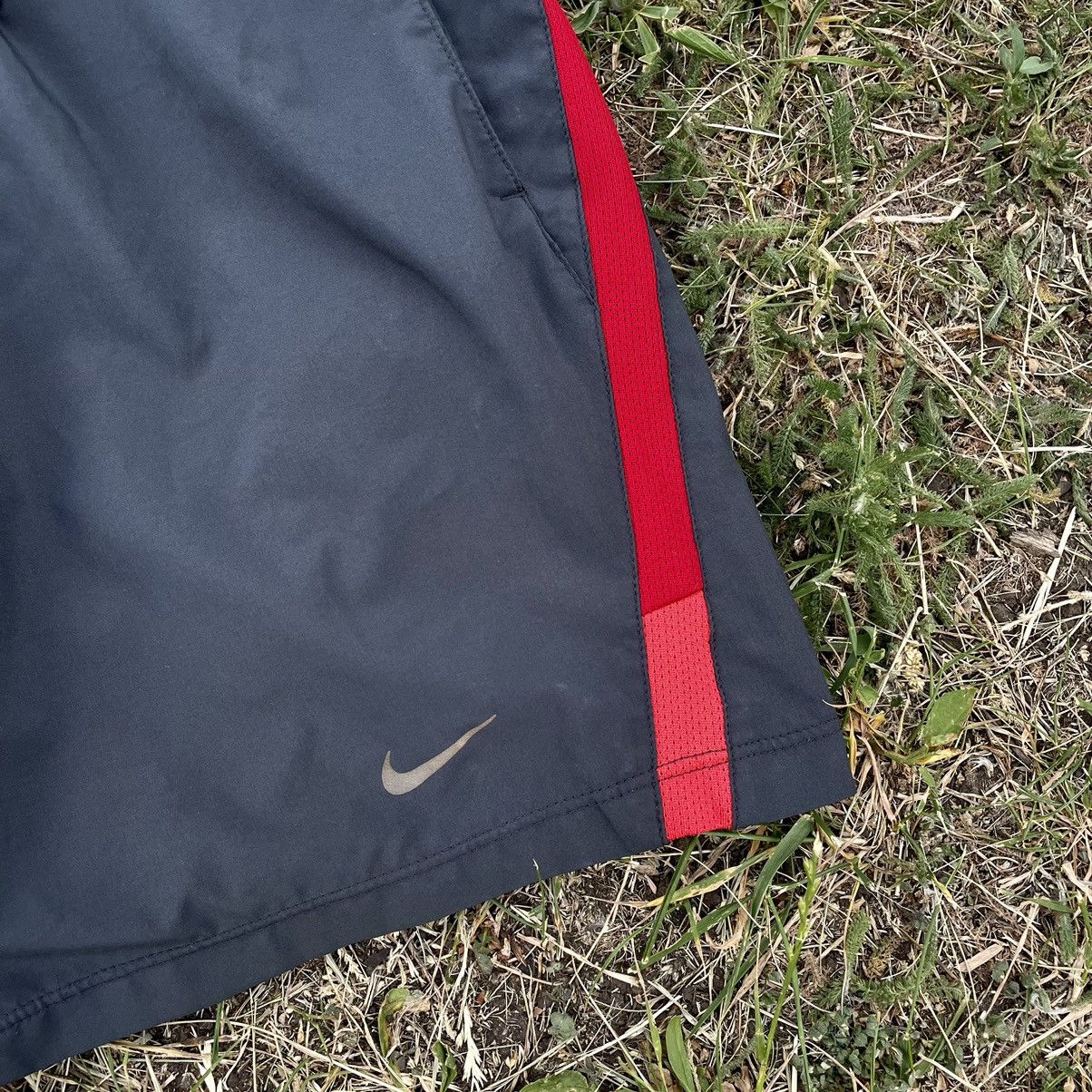 Nike Vintage Nike shorts y2k streetwear swoosh 30 Size US 30 / EU 46 - 4 Thumbnail