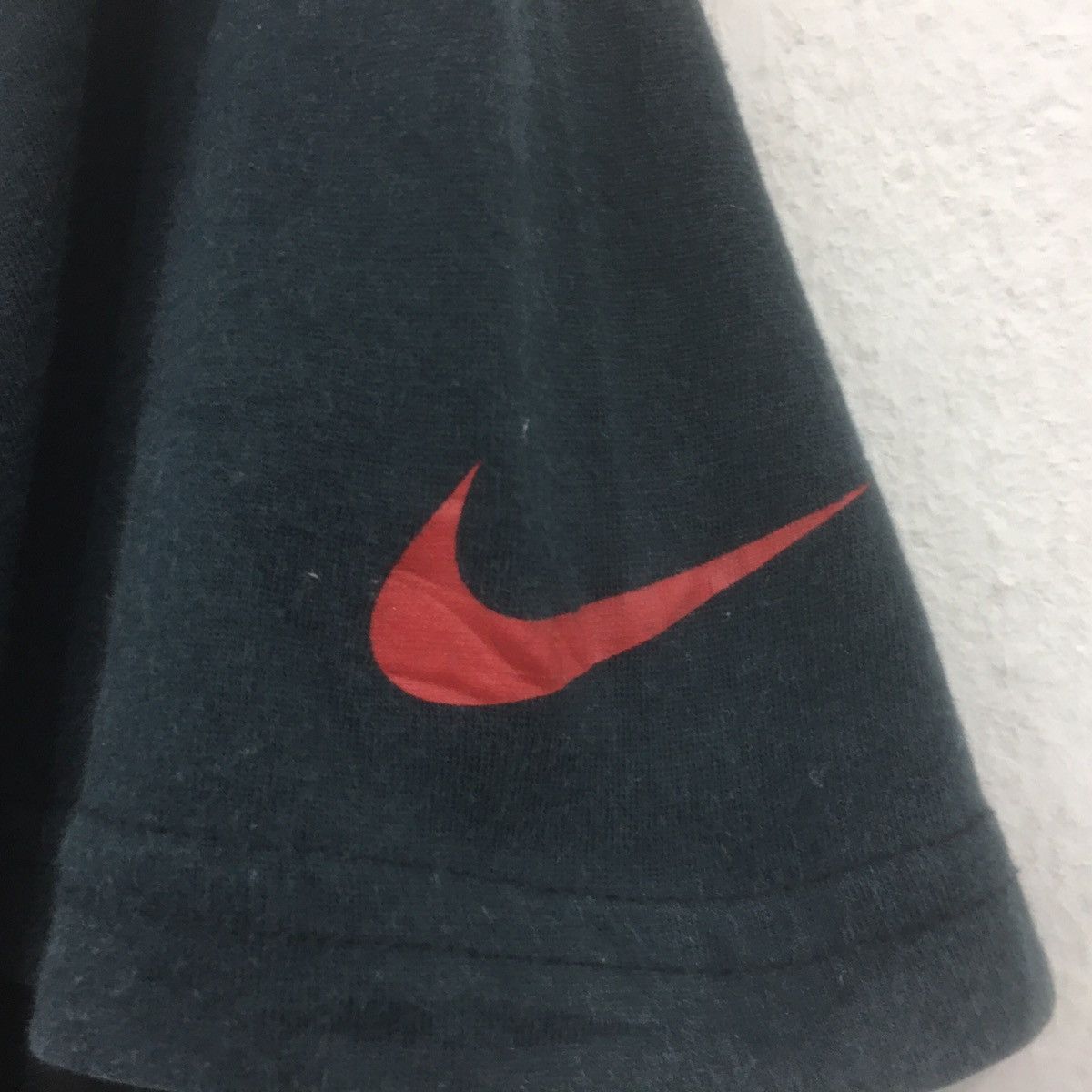 Nike Nike T-Shirt Crewneck Nobody Trains To Be The Hunted Tiger Size US M / EU 48-50 / 2 - 4 Thumbnail