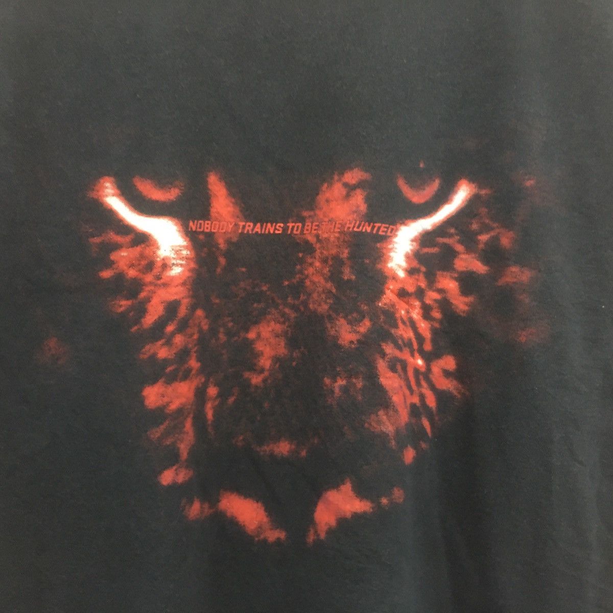 Nike Nike T-Shirt Crewneck Nobody Trains To Be The Hunted Tiger Size US M / EU 48-50 / 2 - 3 Thumbnail