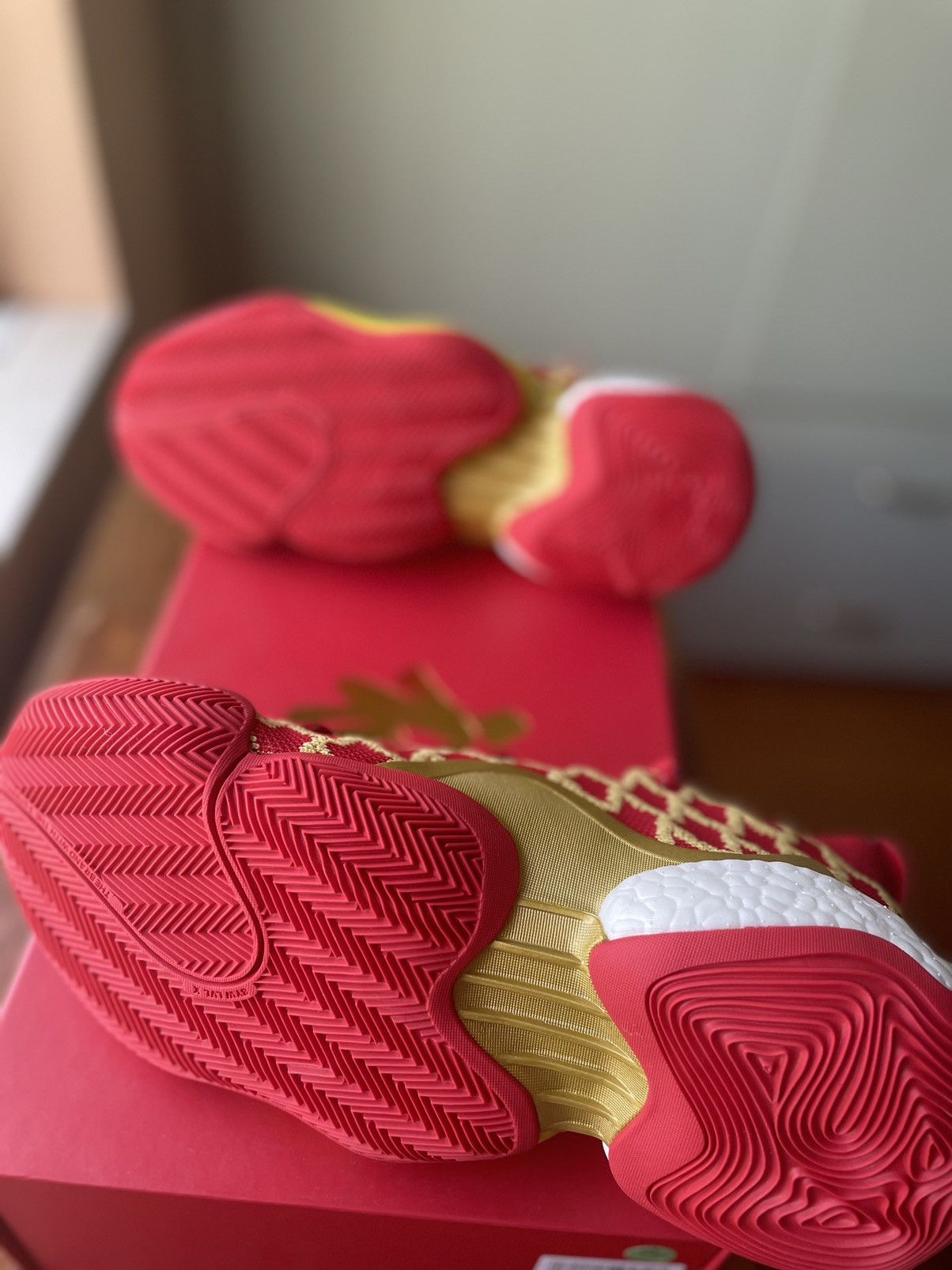 Adidas × Pharrell Pharrell Williams X Adidas Crazy BYW Chinese New Year Size US 10.5 / EU 43-44 - 5 Thumbnail