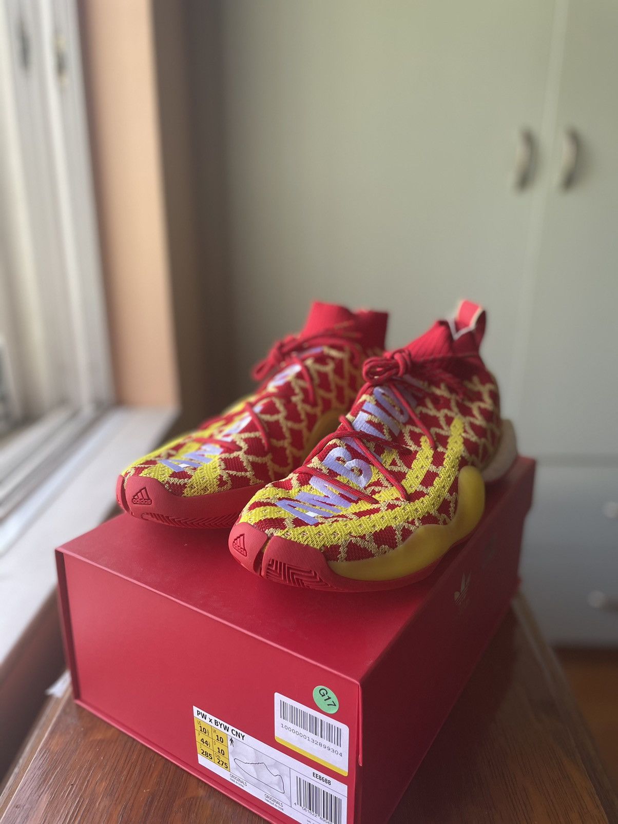 Adidas × Pharrell Pharrell Williams X Adidas Crazy BYW Chinese New Year Size US 10.5 / EU 43-44 - 2 Thumbnail