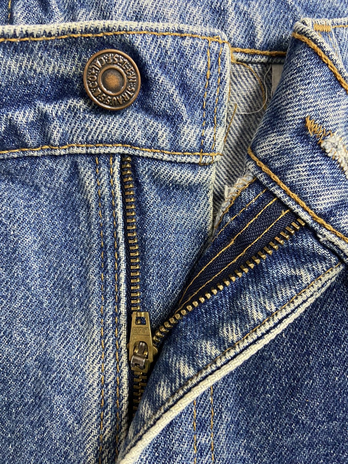 Levi's × Vintage Vintage Levis 517 Orange Tab Flared Jeans Solid Brass Belt Size US 33 - 7 Thumbnail