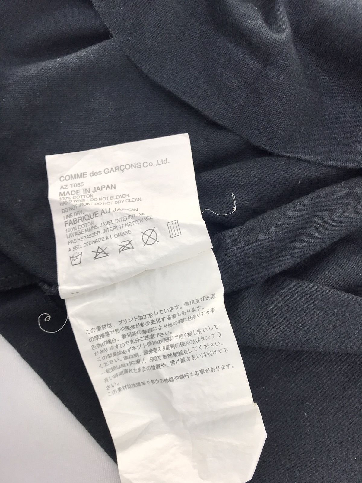 Japanese Brand × Vintage Comme Des Garçon Play Red Heart Longsleeve Tee T-shirt Size US M / EU 48-50 / 2 - 6 Thumbnail