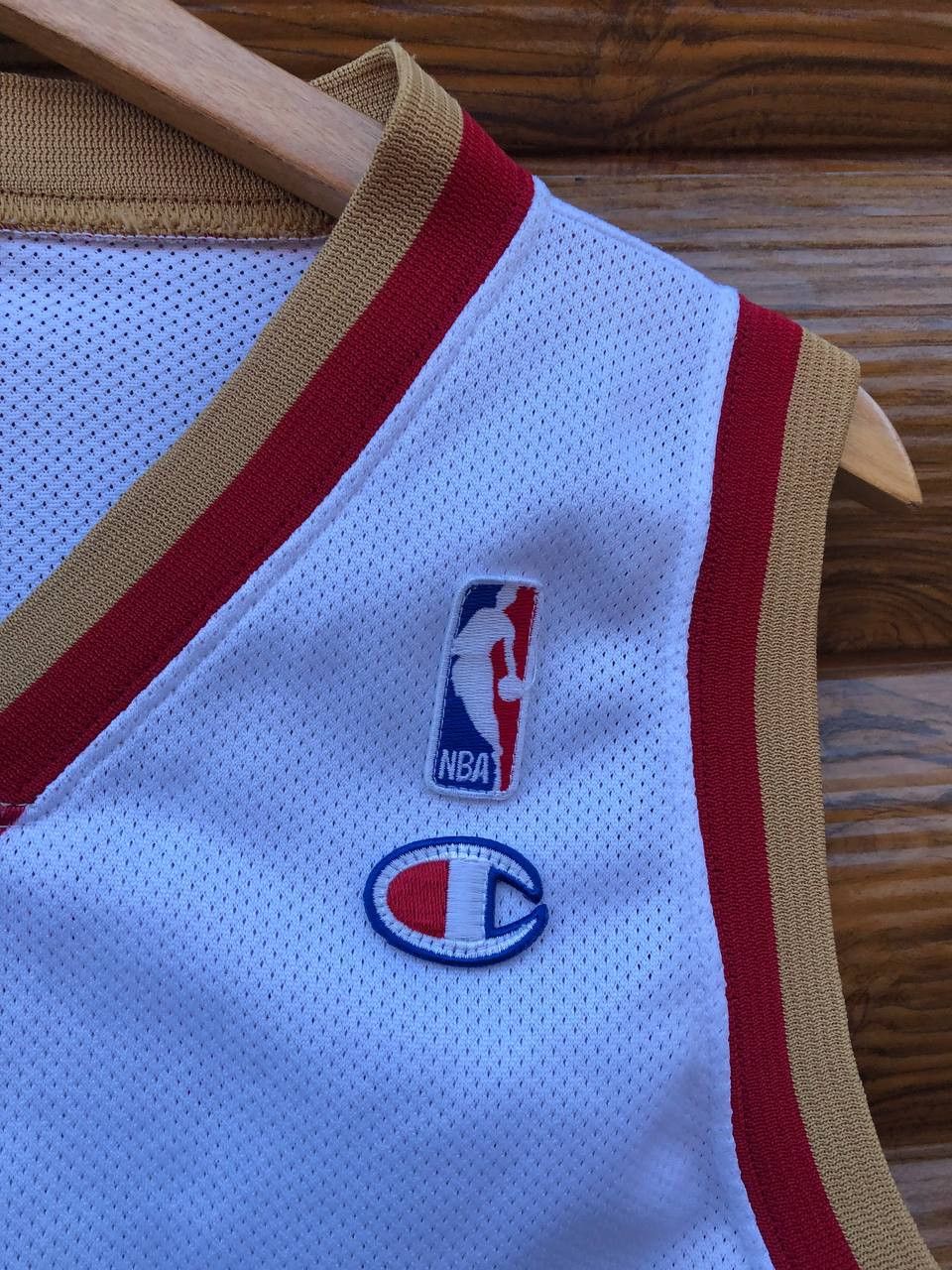Champion Vintage NBA Lebron James Cleveland Cavaliers Jersey Size US L / EU 52-54 / 3 - 4 Thumbnail