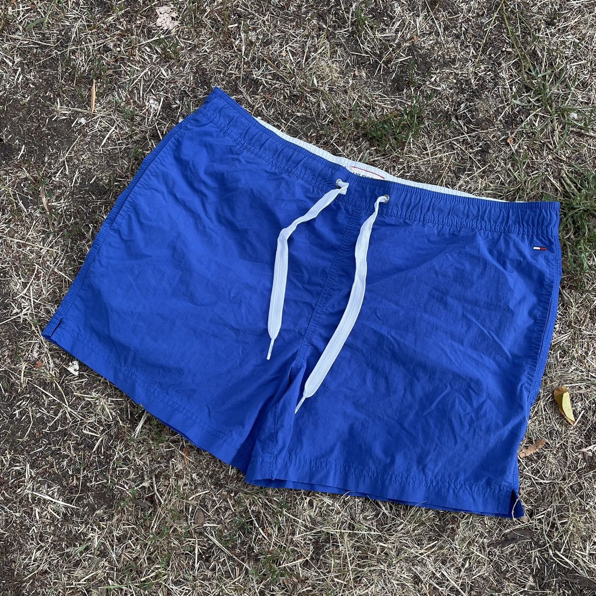 Vintage Vintage Y2K Tommy Hilfiger Baggy Nylon Shorts Blue Drip 32 Size US 32 / EU 48 - 3 Thumbnail