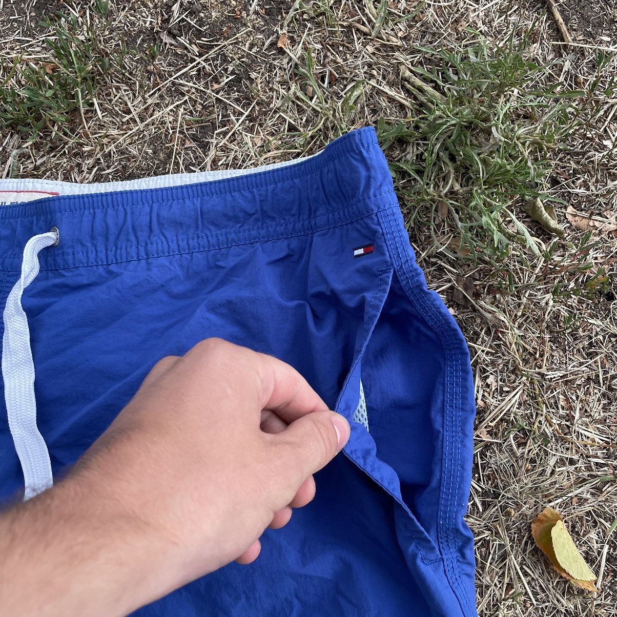 Vintage Vintage Y2K Tommy Hilfiger Baggy Nylon Shorts Blue Drip 32 Size US 32 / EU 48 - 5 Thumbnail