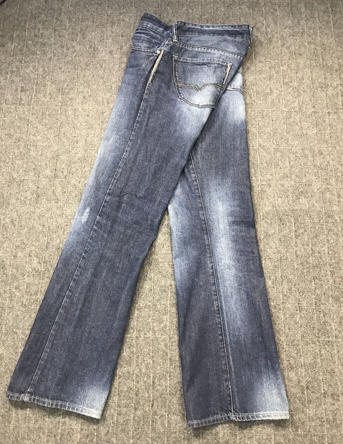 Guess Vintage Guess Jeans Light Blue Wash Design Boocut Size US 33 - 3 Thumbnail