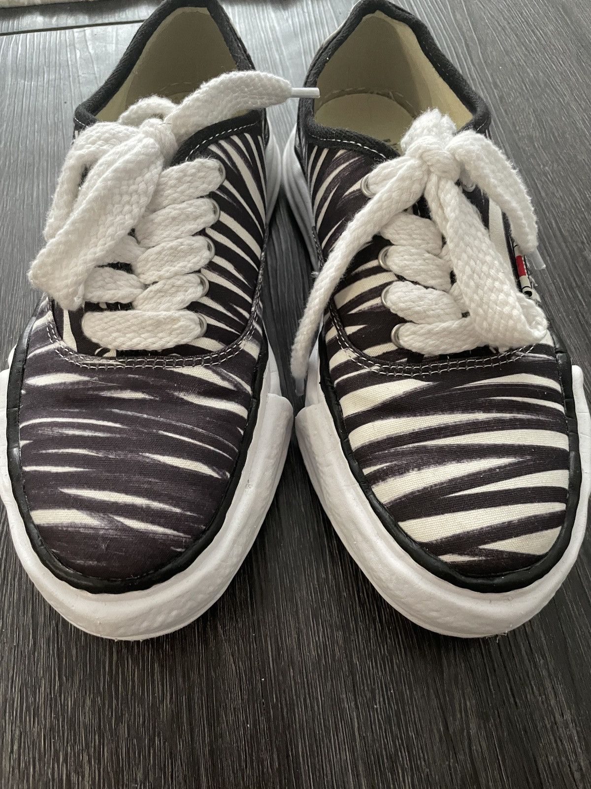 Maison MIHARA YASUHIRO "BAKER" printed canvas original sole Low-Top sneaker Size US 9.5 / EU 42-43 - 4 Thumbnail