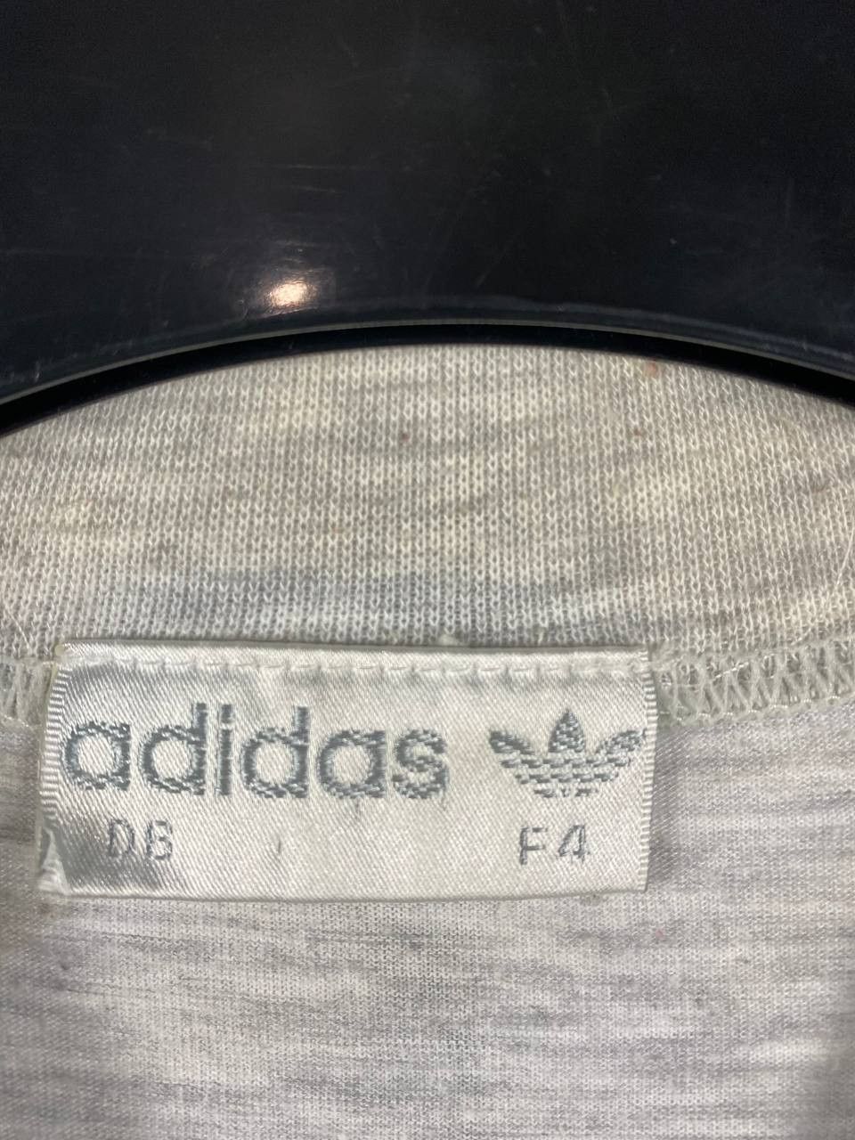 Adidas Adidas vintage T-shirts gray big logo size M Size US M / EU 48-50 / 2 - 4 Thumbnail