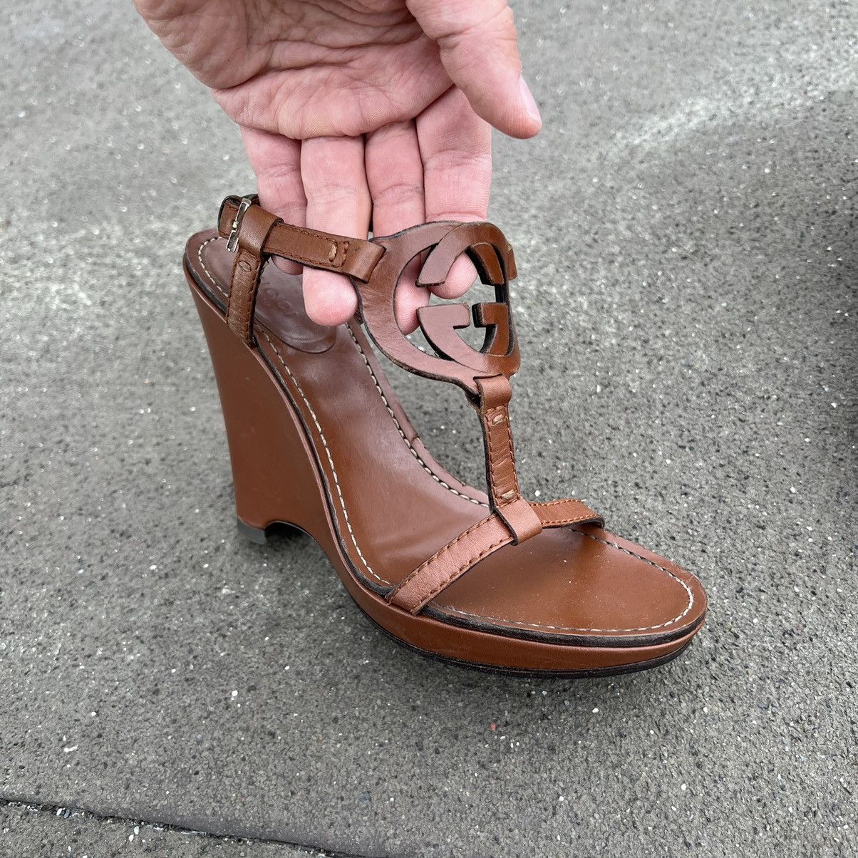 Gucci × Vintage Gucci Brown Leather GG Logo Heels Size US 5 / IT 35 - 1 Thumbnail