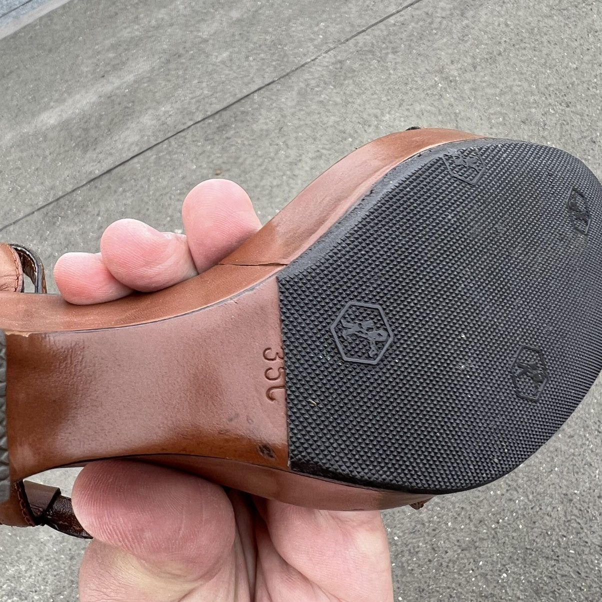 Gucci × Vintage Gucci Brown Leather GG Logo Heels Size US 5 / IT 35 - 5 Thumbnail