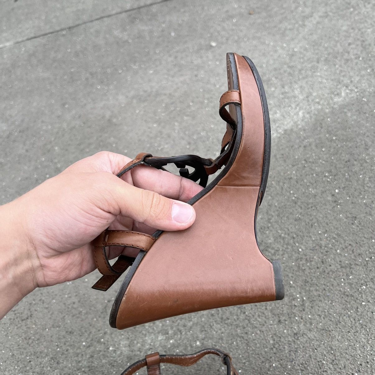 Gucci × Vintage Gucci Brown Leather GG Logo Heels Size US 5 / IT 35 - 8 Thumbnail